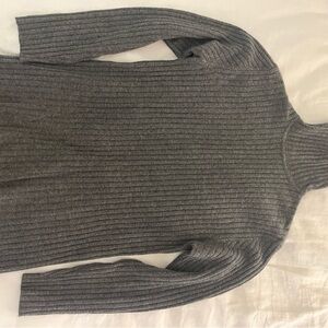 100% Cashmere Turtleneck Sweater